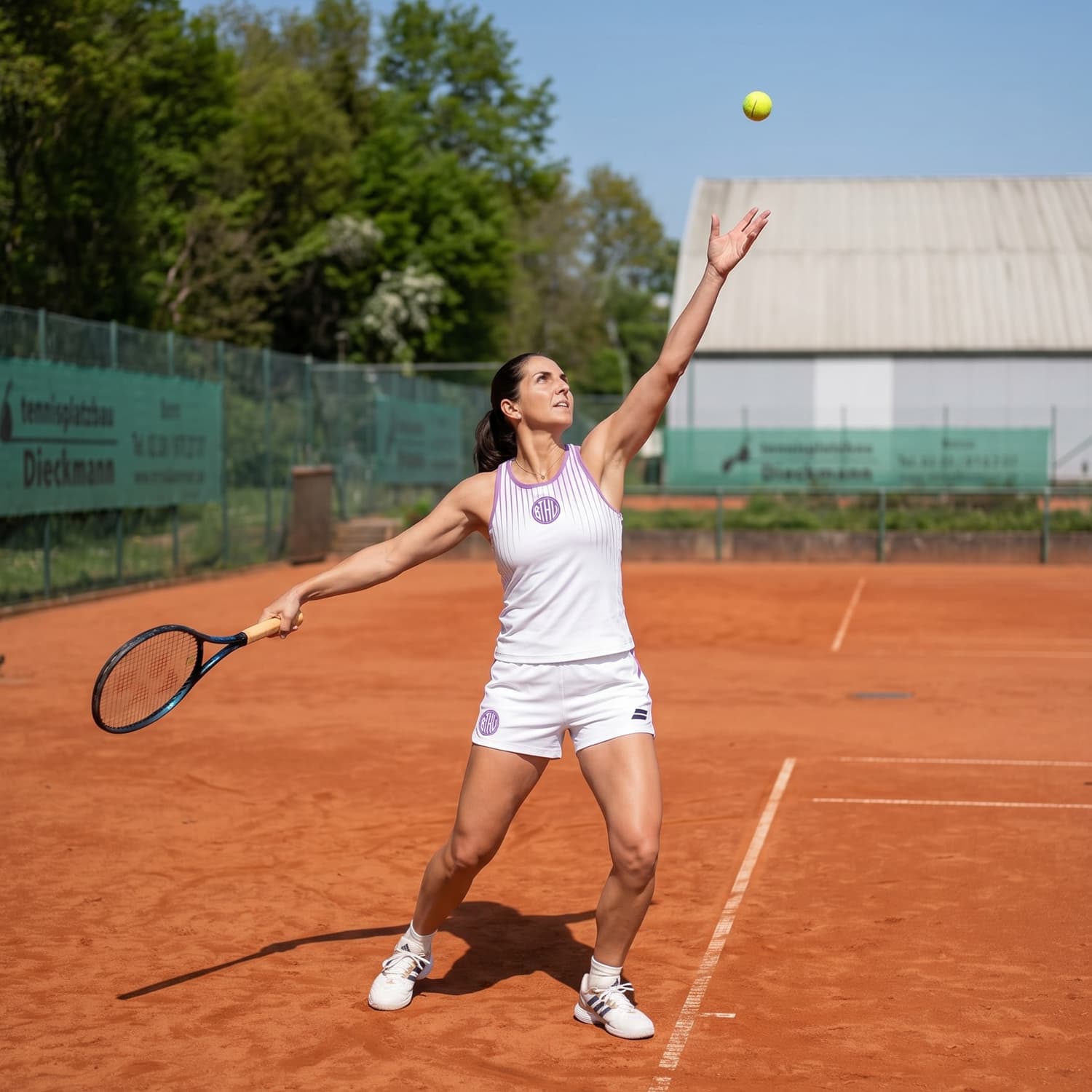 BTHV Tennis Damen Performance Top – In Aktion